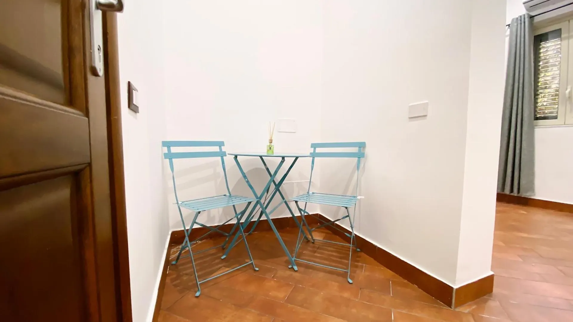 Aliva Room Lt Palerme Couette-café
